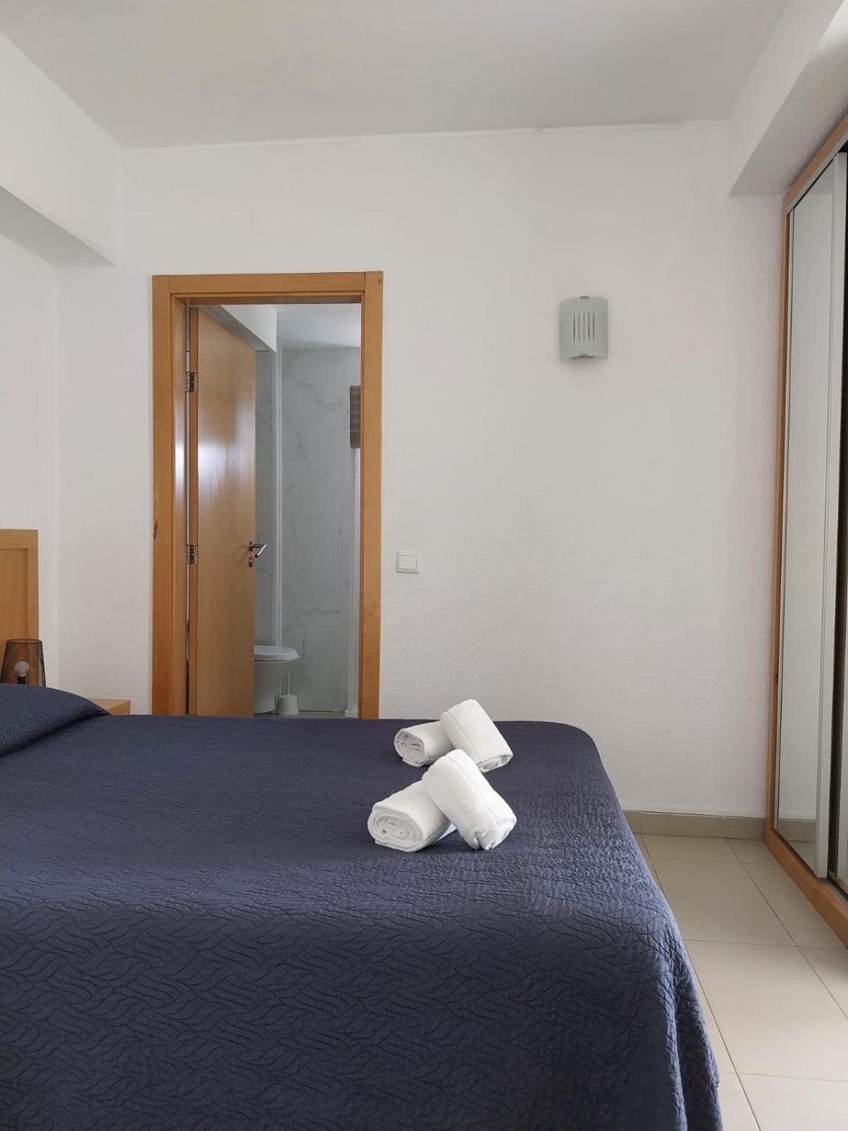 Bay View Apartments อัลบูเฟรา ภายนอก รูปภาพ