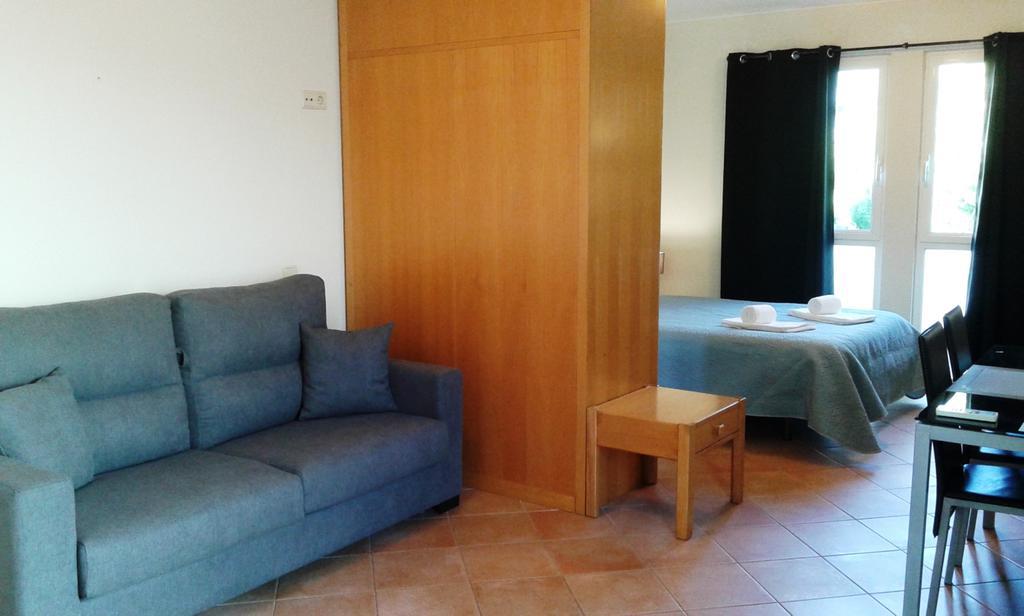 Bay View Apartments อัลบูเฟรา ภายนอก รูปภาพ
