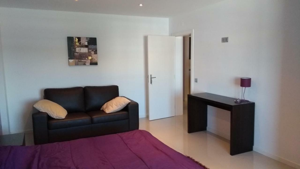 Bay View Apartments อัลบูเฟรา ภายนอก รูปภาพ